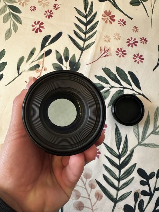 Vand 85mm f2 IS STM -Canon