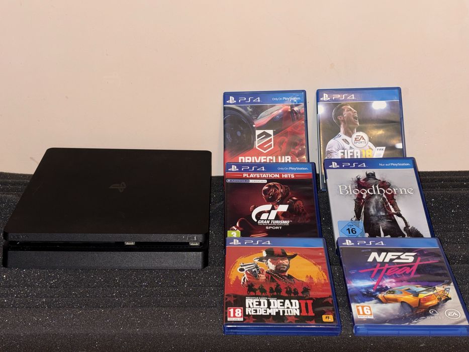Consolă PlayStation 4 Slim 500gb + 6 jocuri