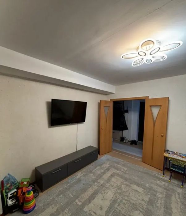 Продам 2 комн квартиру 2/9