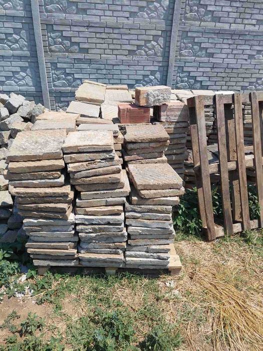 продавам - тухли единички, керемиди, железни платна за куфраж , тръби
