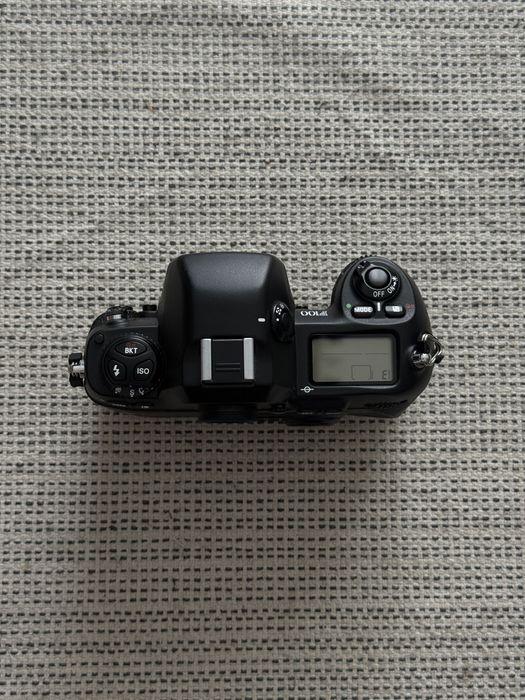 Nikon F 100 film