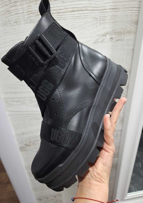 Боти UGG, размер 39