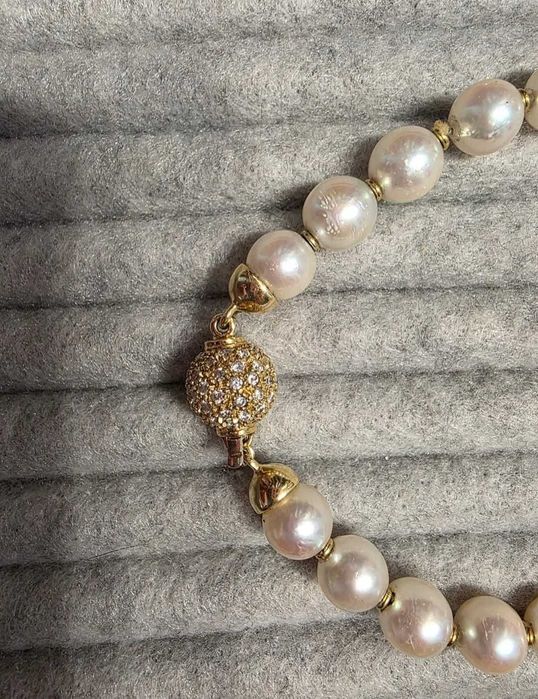 Colier perle naturale cu diamante si aur 18 k