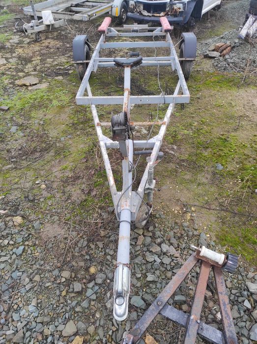 Remorci - peridocuri NEINMATRICULATE