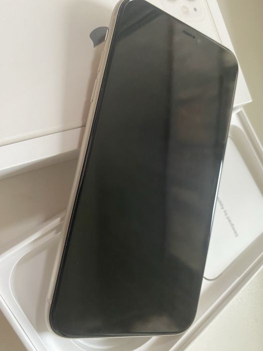 Apple iPhone 11 4G 4/64 Новый