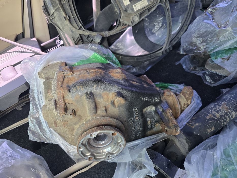 Dezmembrez bmw x1 facelift e84 tragher,haion,injectoare