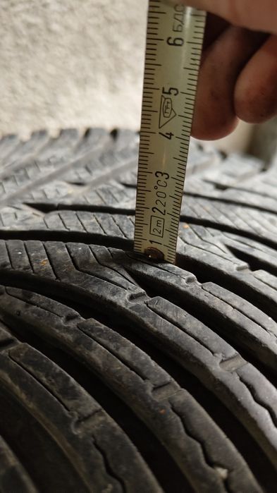 Зимни гуми 225/40 R18