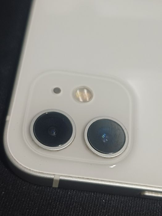 Iphone 12 в идеальном состоянии