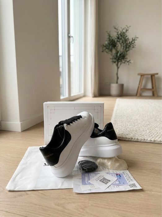 Adidasi Alexander M c Q u e e n White& Black Papuci/