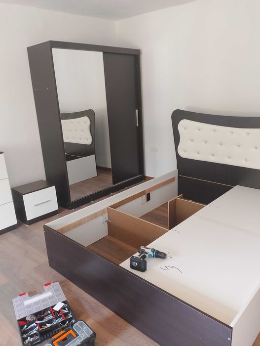 montaj pat dulap comoda birou etajera vitrina coltar scaun cuier123456