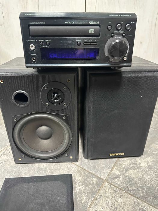 Мини аудио система ONKYO CR-305FX CD  Tuner
