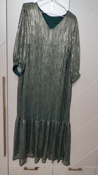 Продам вечерние  платья