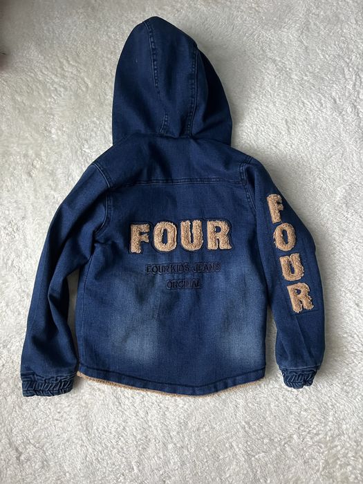 Куртка джинсовая