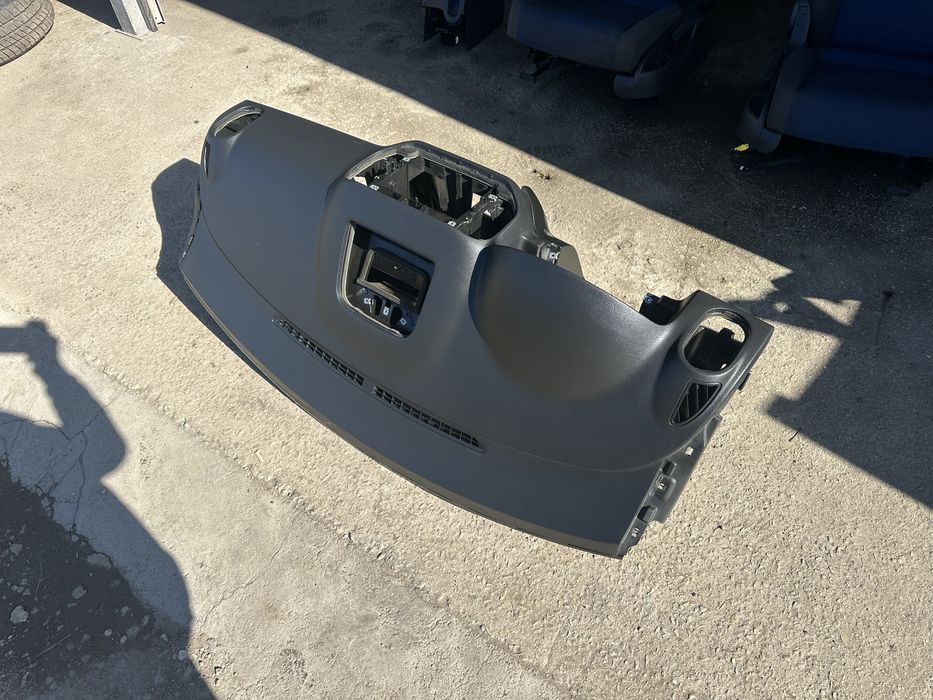 Табло със десен airbag за VW Golf Plus