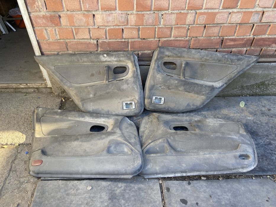 Продам запчасти на митсюбиси галант