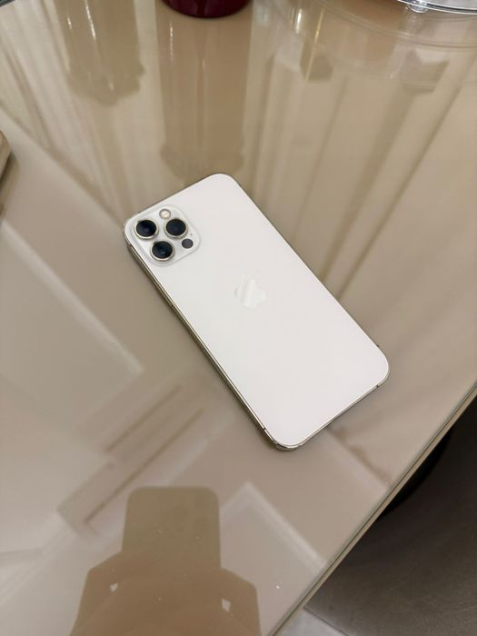 Продам Iphone 12 pro 256