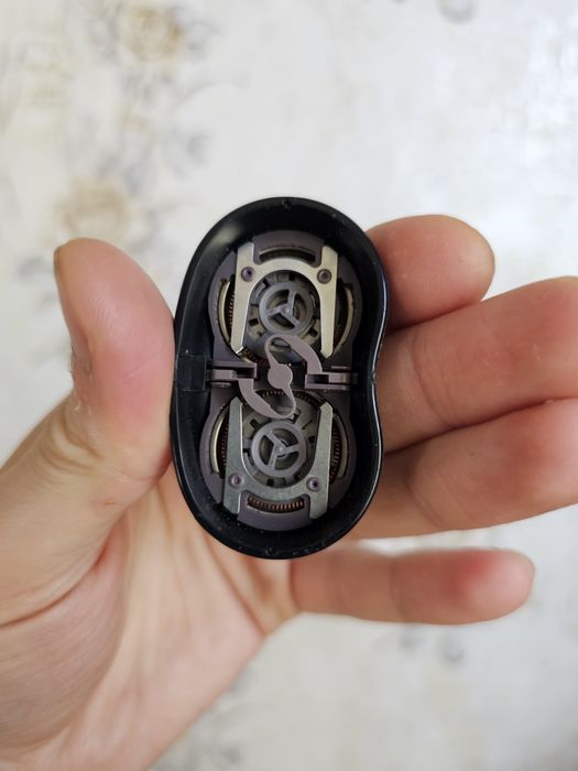 Електрическа машинка за бръснене на Phillips