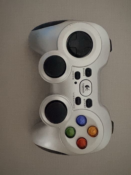 Vand consola logitech