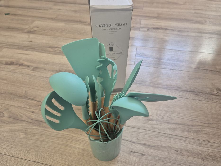 Set ustensile de bucătărie din silicon