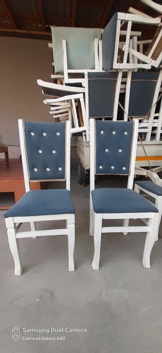 Стол стуллар сотилади