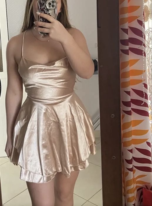 Продам новое платье