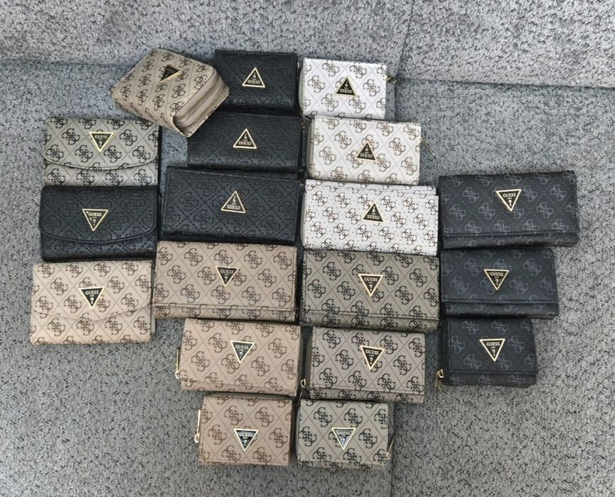Портмоне Guess .