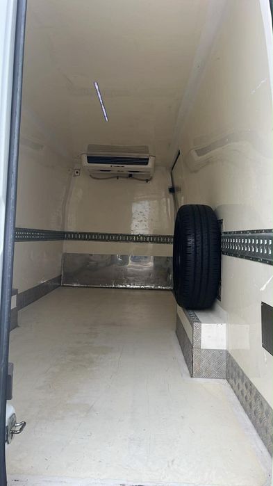 Хладилен бус мерцедес спринтер 316
