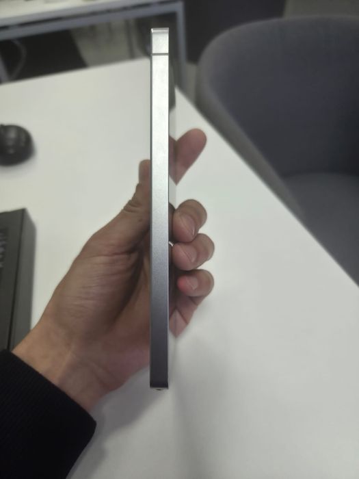 Продам Samsung S25Ultra 256 гб