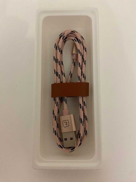 Кабель для телефона