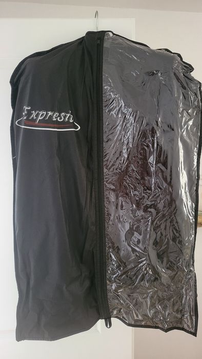 Vand costum mire ,nasi sau evenimente marimea 46