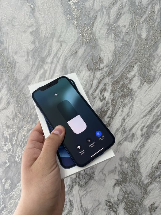 Продам Айфон 12/ Iphone 12