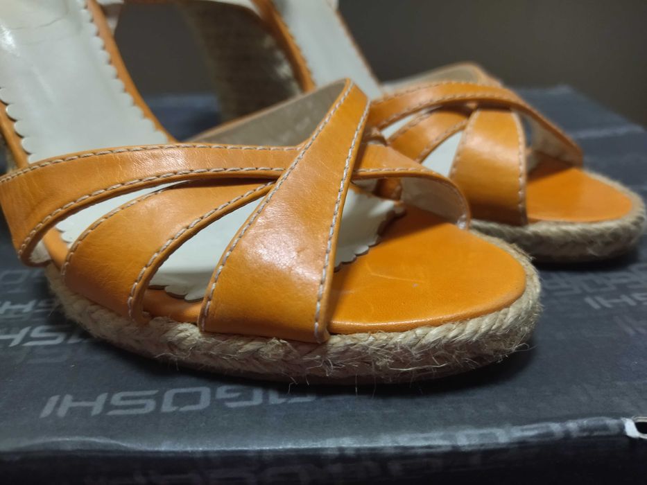 Плетени сандали на платформа ZARA