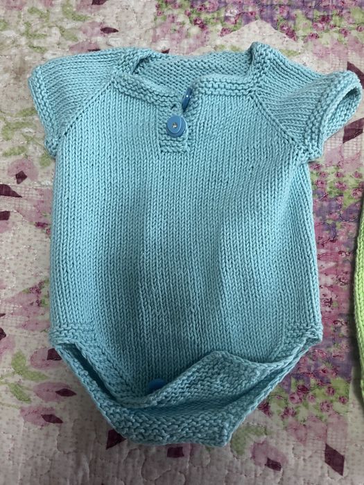 Продам детские вещи