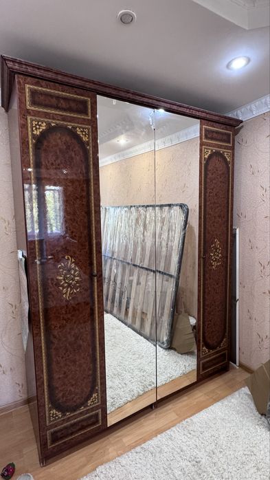 Спальный гарнитур