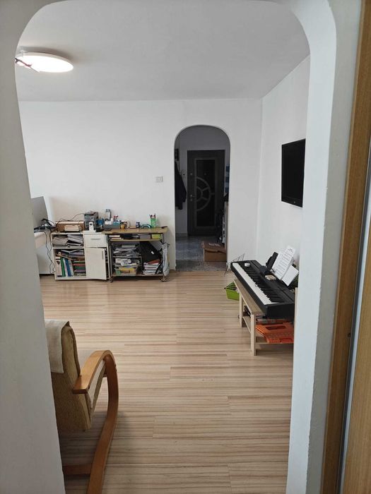 Apartament de vanzare 2 camere Ploiesti Vest