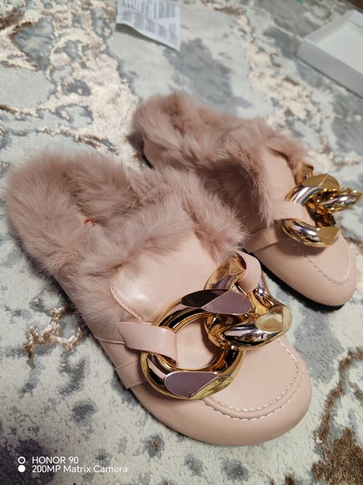 Papuci de casa pufosi