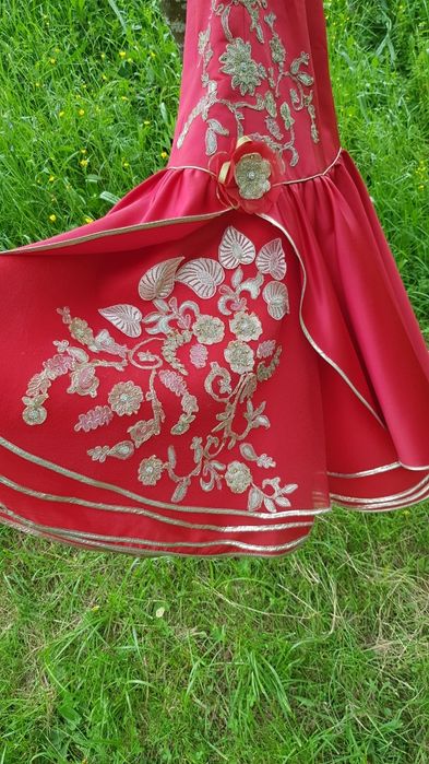 Rochie tip sirenă, roșie