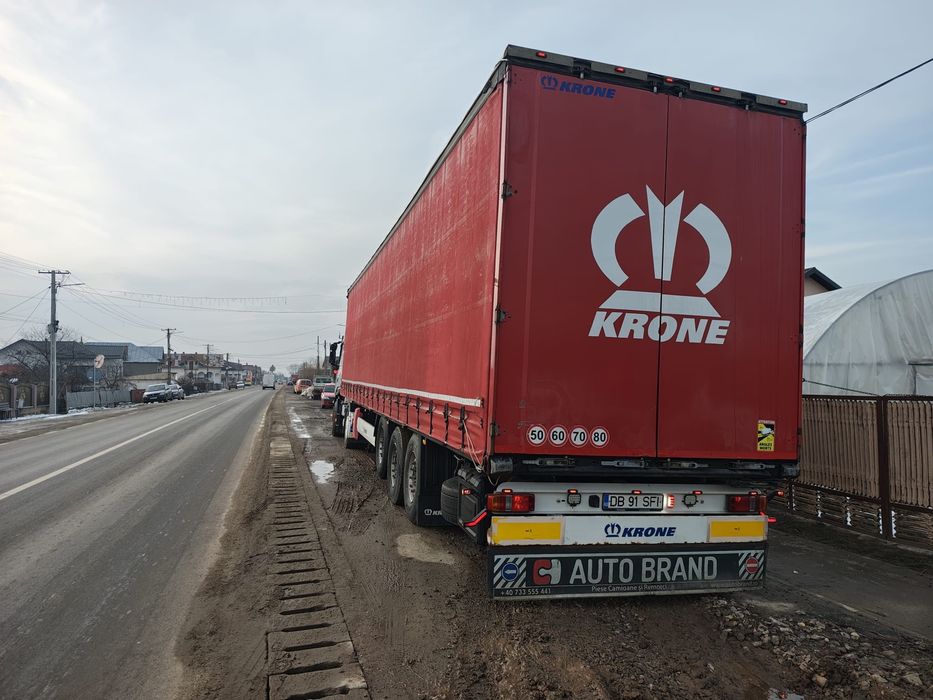 Vând ansamblu Iveco Strailis si remorca Krone