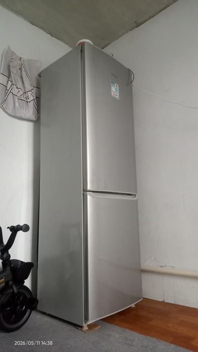 Продам Холодилник Позиз