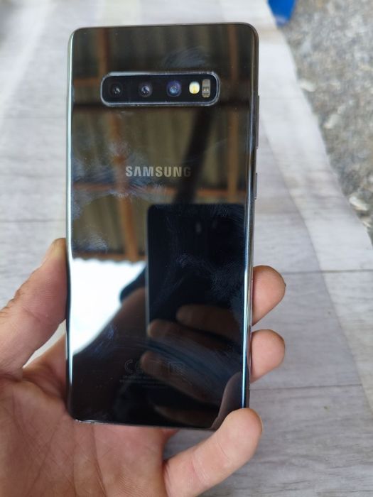 Самсунг S10+128гб
