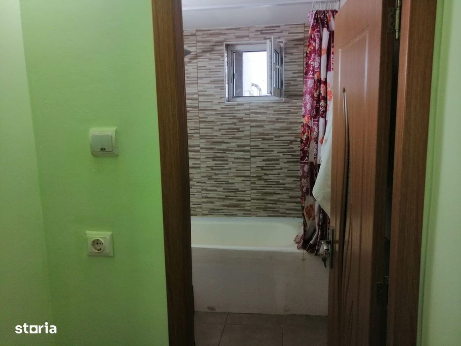 3 camere, mobilat și utilat, centrala proprie, bloc 1989, stradal