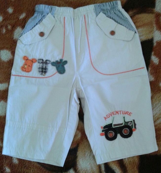 Продам детские вещи.