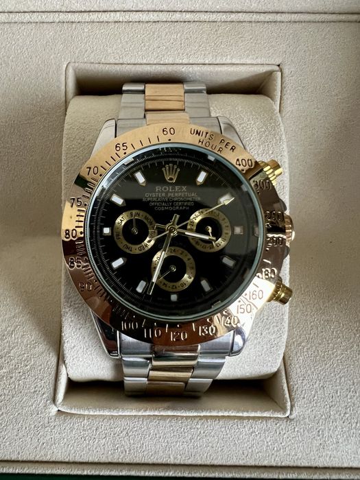 Два модела Rolex Daytona Cosmograph