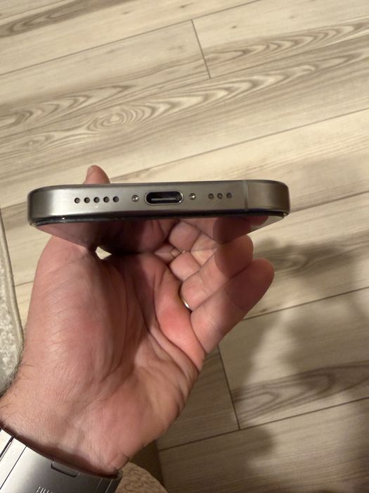 Iphone 16 pro silver