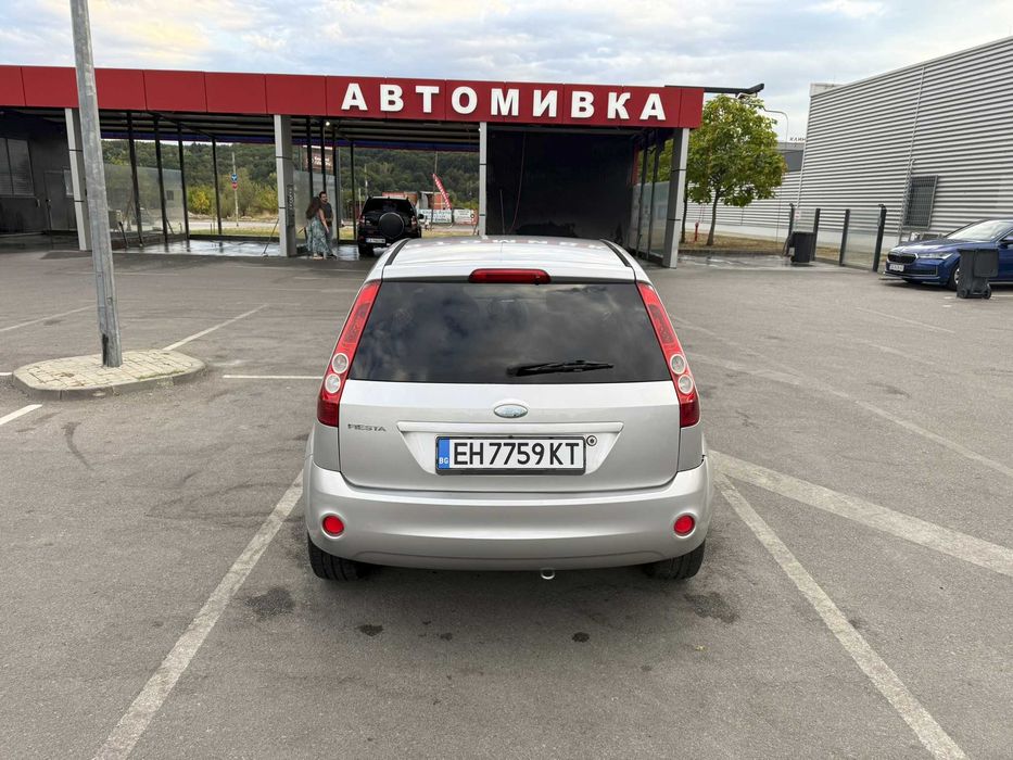 Ford Fiesta 1.25 бензин, 2008 г.