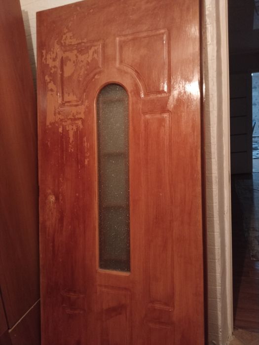 Продам  двери  б/у