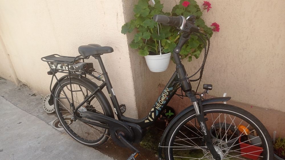Bicicleta electrica NEOMOUV