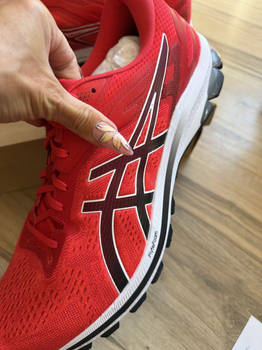 Оригинални нови червени маратонки ASICS GT-1000 10! 53 н