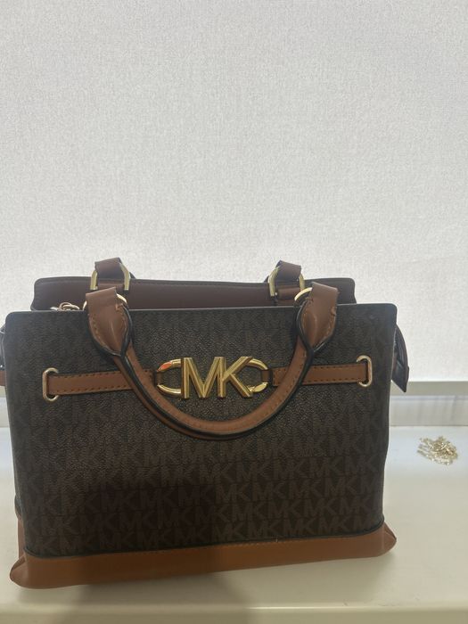 Сумкалар сатылады