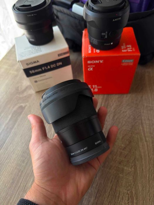 Продавам Sigma 16mm f/1.4 и Sigma 56mm f/1.4  Cotemporary за Sony E